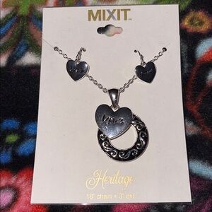 MIXIT, NWT, Heritage, 3 pc silver tone heart love pendant necklace & earring set